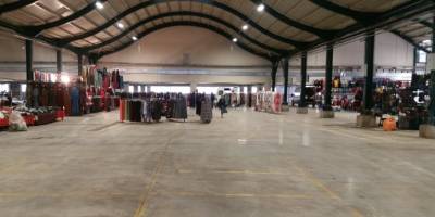 İnegöl'de Cuma pazarı son kez açıldı