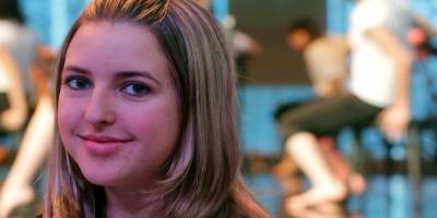 Müslüman olan ABD'li şarkıcı Jennifer Grout, Ayet-el Kürsi'yi okudu