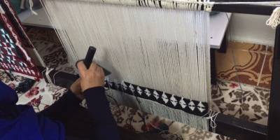 Şırnak'ın Uludere ilçesinde kadınlar evlerinde kalarak üretmeye devam ediyor