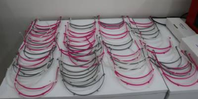 Muş Alparslan Üniversitesi'nden sağlık çalışanlarına siperlik desteği