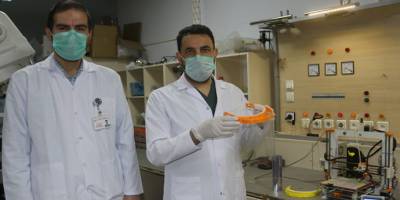 Doktorlar Kendi ürettikleri 3D yazıcıdan yüz siperliği üretti