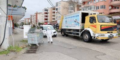 (COVİD-19) ile mücadele kapsamında Mudanya’da çöp konteynerleri dezenfekte ediliyor