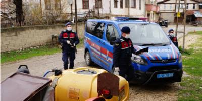 Kastamonu'da jandarma ekipleri, Bin TL'nin dağıtımına başladı