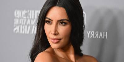 Kim Kardashian ablasıyla yumruk yumruğa kavga ettiği görüntüler medyaya sızdı