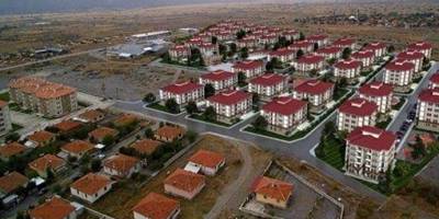 Çorum'un Kargı ilçesinde Kargı'da TOKİ 1 ve TOKİ 2. etapları karantinaya alındı