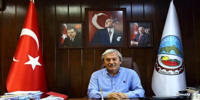 Osmaneli İlçe Belediye Başkanı kampanyaya bir maaşını bağışladı