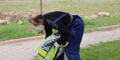 Develi Belediyesi sokak hayvanlarına mama desteği yaptı