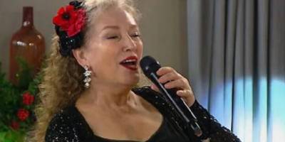 Annesini kaybeden Suzan Kadeşin paylaşımı yürek dağladı