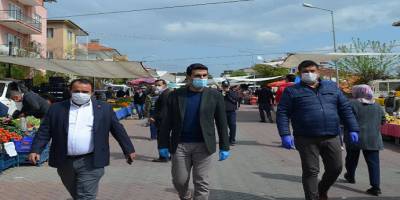 Bozdoğan Belediye Başkanı Ufuk Altıntaş ile Bozdoğan Kaymakamı Yasin Ardıç Salı Pazarı’nı denetledi