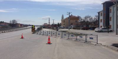 Bilecik'in Bozüyük ilçesinde bir mahalleye giriş çıkışlar kapatıldı