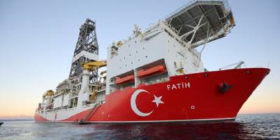 Albayrak: "Enerjide dışa bağımlılığı sonlandıracak keşiflerin arefesindeyiz"