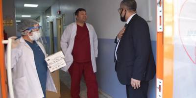 Kayseri Taşköprü Belediyesi, kurumlara 6 bin adet maske hediye etti