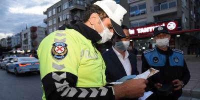 Toroslar Belediye Başkanı Yılmaz'ın mektupları, nöbetteki polislere de ulaştı