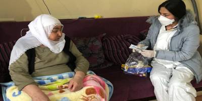 Ağrı’da lösemi hastası kadının tahlilleri evinde yapıldı