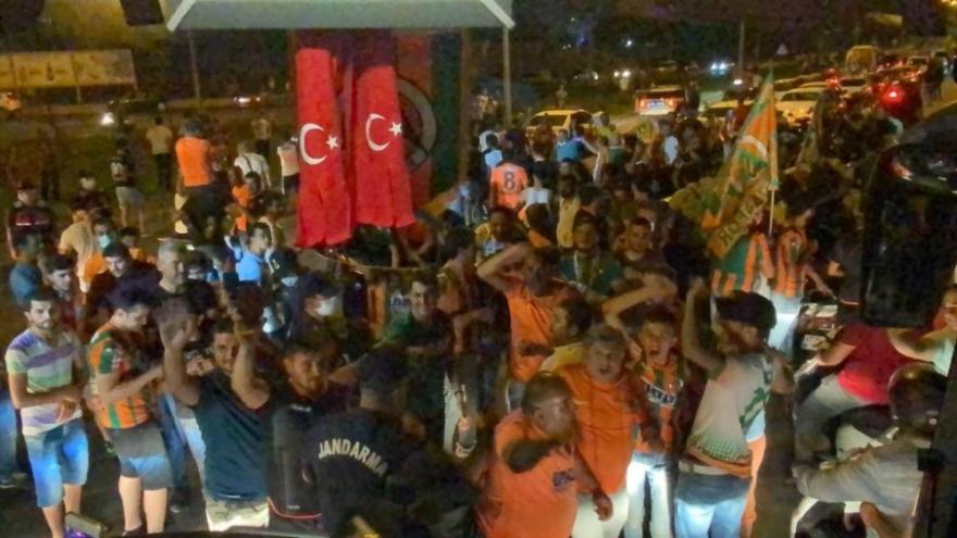 Alanyasporlu taraftarların final coşkusu