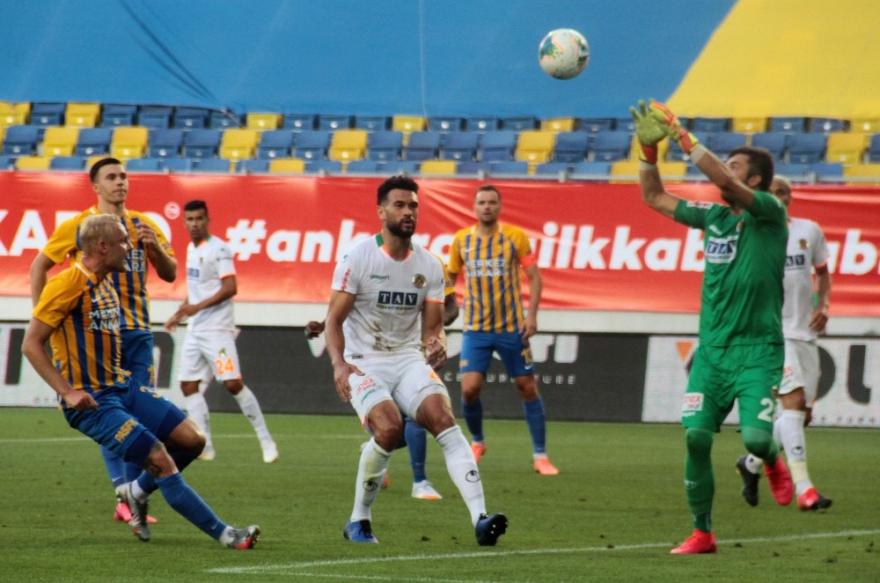 Süper Lig: MKE Ankaragücü: 0 - Alanyaspor: 0 (İlk yarı)