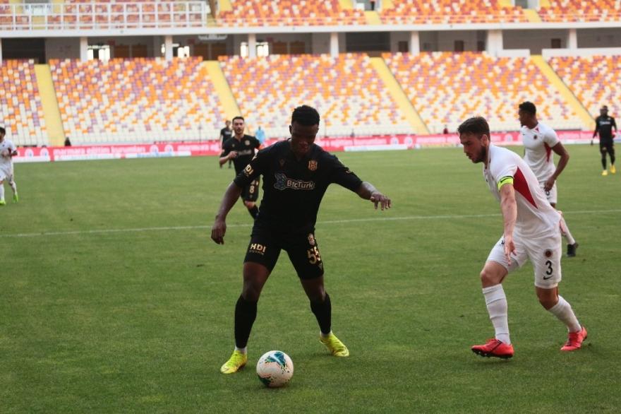 Süper Lig: Yeni Malatyaspor: 0 - Gençlerbirliği: 0 (İlk yarı)